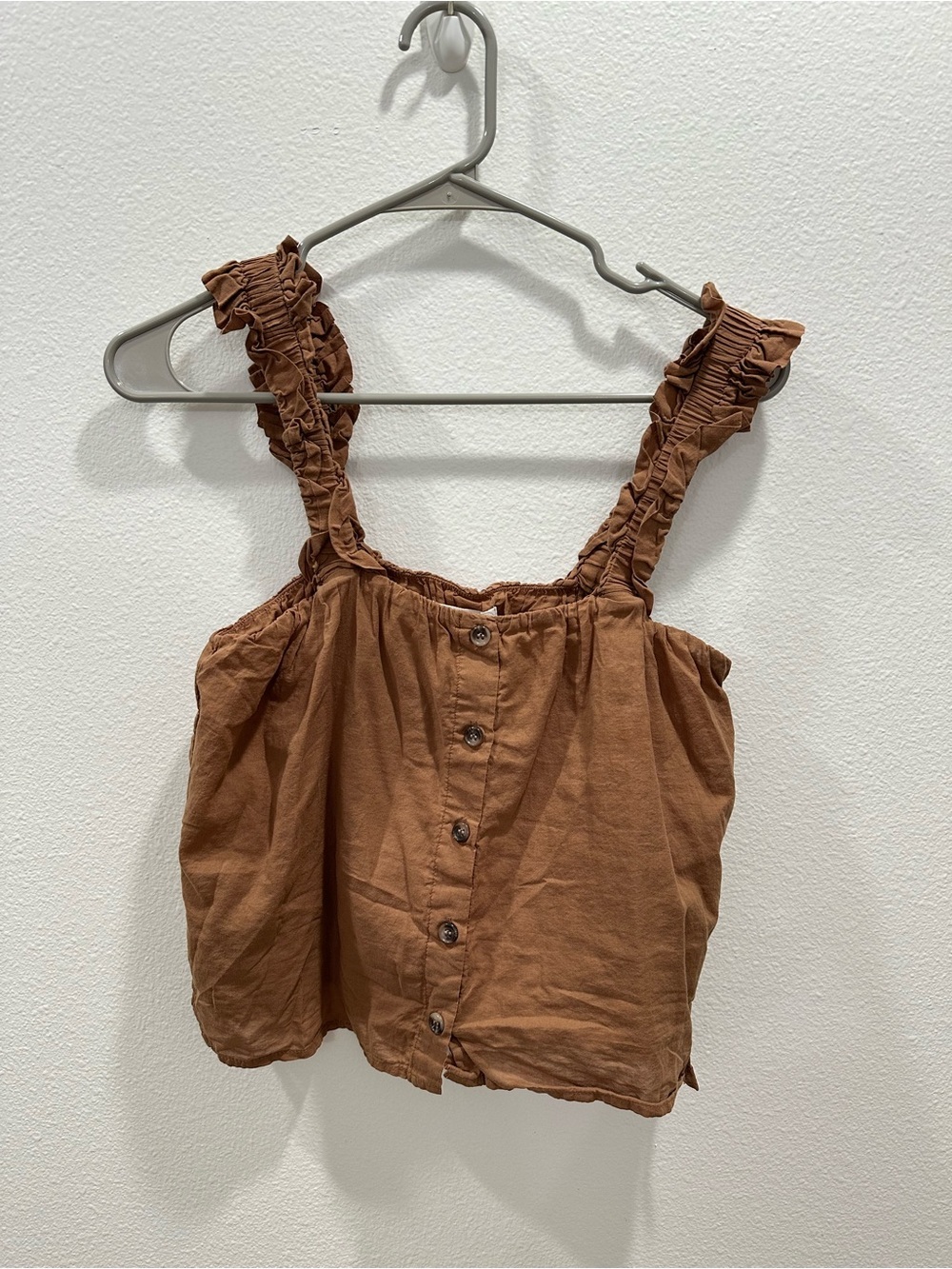 Treasure & Bond Brown Ruffle-Strap Button-Front Camisole summer sleeveless